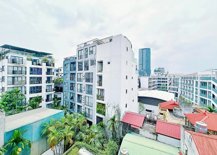 Home 4 - Cheap Price 2 Bedroom Near West Lake